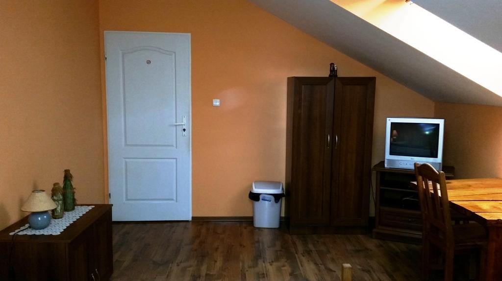Na Skraju Lasu Chodel Dış mekan fotoğraf