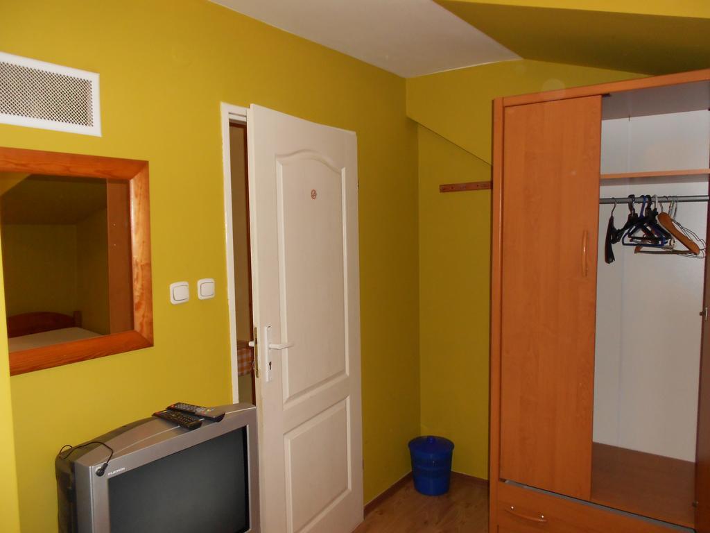 Na Skraju Lasu Chodel Dış mekan fotoğraf